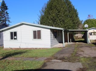 394 W 5th St, Coquille, OR
