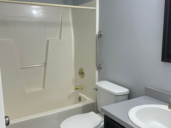 5th image of 313 N Waters Edge Dr