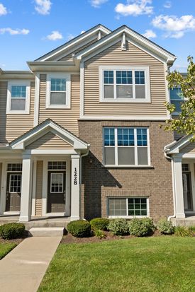 1228 Elm St, Park Ridge, IL 60068