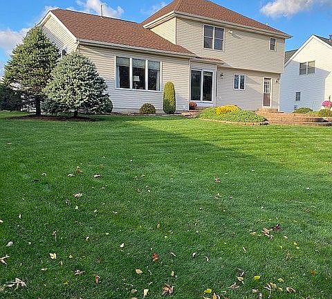 4th image of 27 Sussex Ln