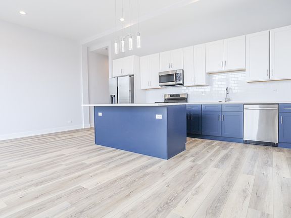 2nd image of 2402 W Carmen Ave #403