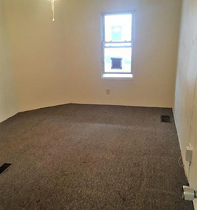 4th image of 445 Baird St #14714260