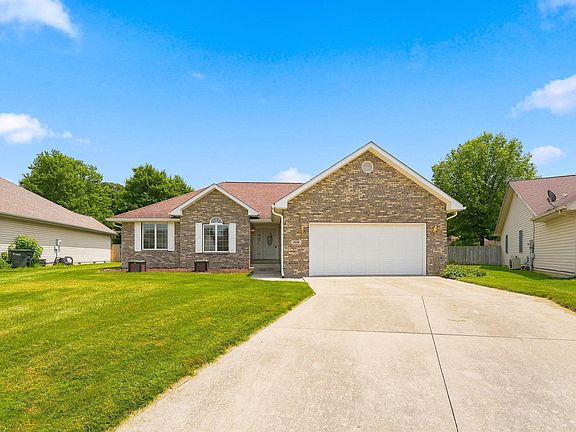 2nd image of 308 S Ivy Wood Dr