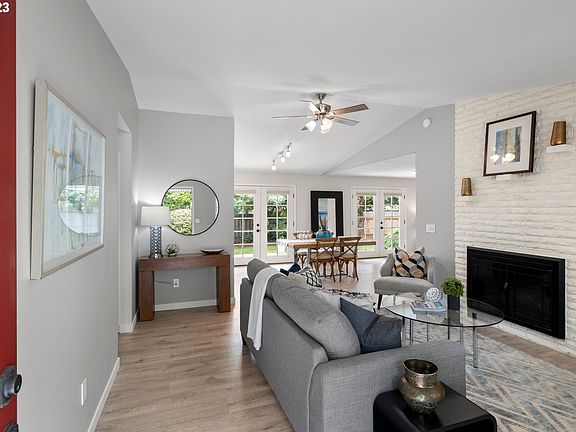 3rd image of 18700 Madrona Dr