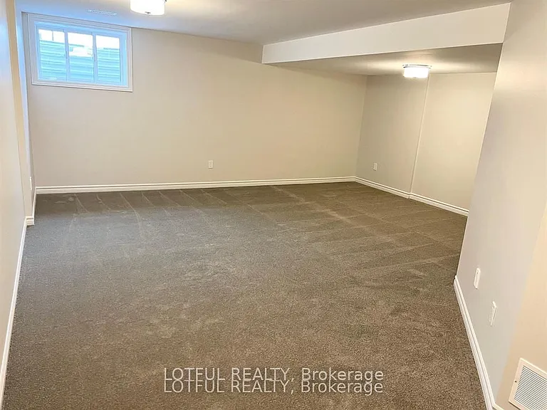 953 Seagrave Ln — Photo 15