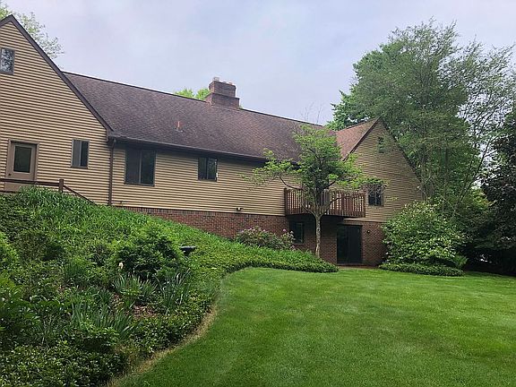 4th image of 11311 Cloverlawn Dr