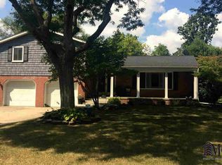 15025 Woodpine Dr, Monroe, MI 48161