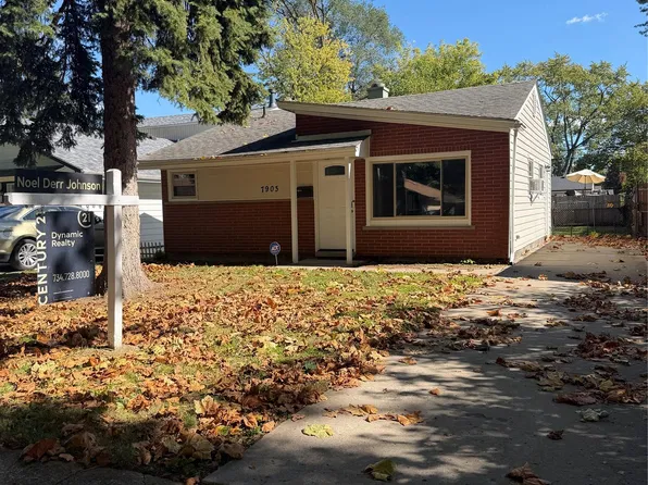 7903 Dudley St, Taylor, MI 48180