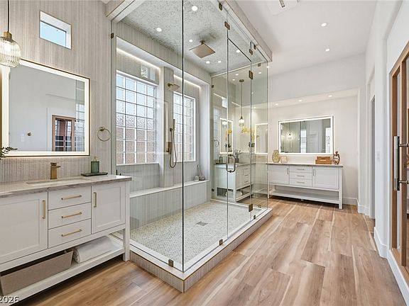 4th image of 65 Twilight Rose St