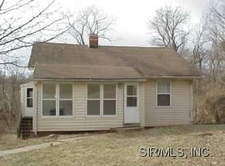 915 E Schwarz St, Edwardsville, IL 62025