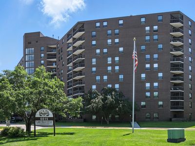 6615 Lake Shore Dr S APT 317, Minneapolis, MN, 55423