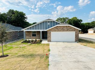 824 North St, Weatherford, TX 76086