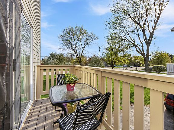 5th image of 18615 W Sterling Ct #18615