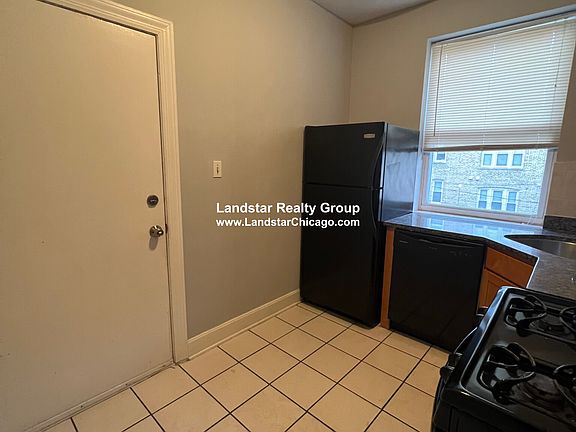 2nd image of 3440 W Leland Ave #B