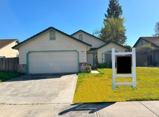 306 Castile Ln, Turlock, CA 95382