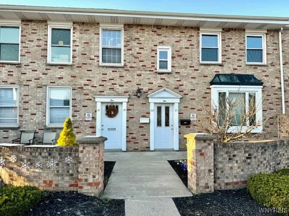 10 Wayne Ter APT 20, Buffalo, NY 14225