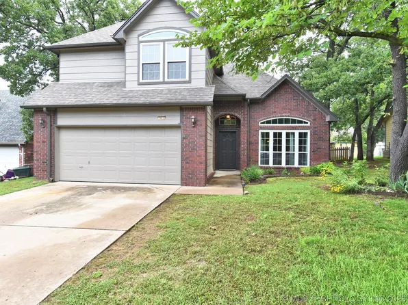 7413 W 38th St, Tulsa, OK 74107