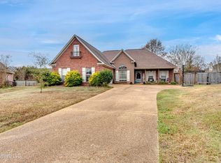 211 Crown Pointe Cir, Pearl, MS 39208