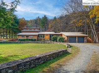 949/951 Watauga River Road, Sugar Grove, NC 28679