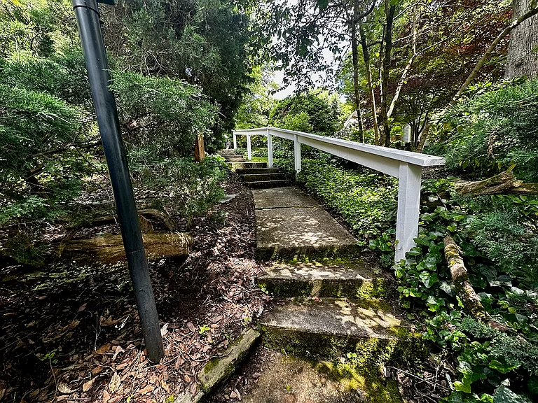 707 Maybank Dr — Photo 40