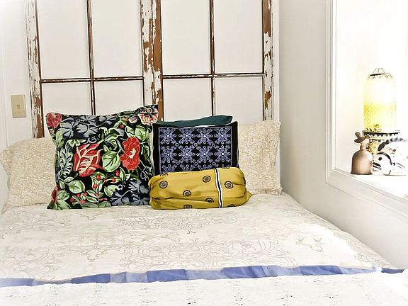 Airbnb - Hawthorne Room