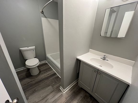 4th image of 154 Amherst Rd APT 11