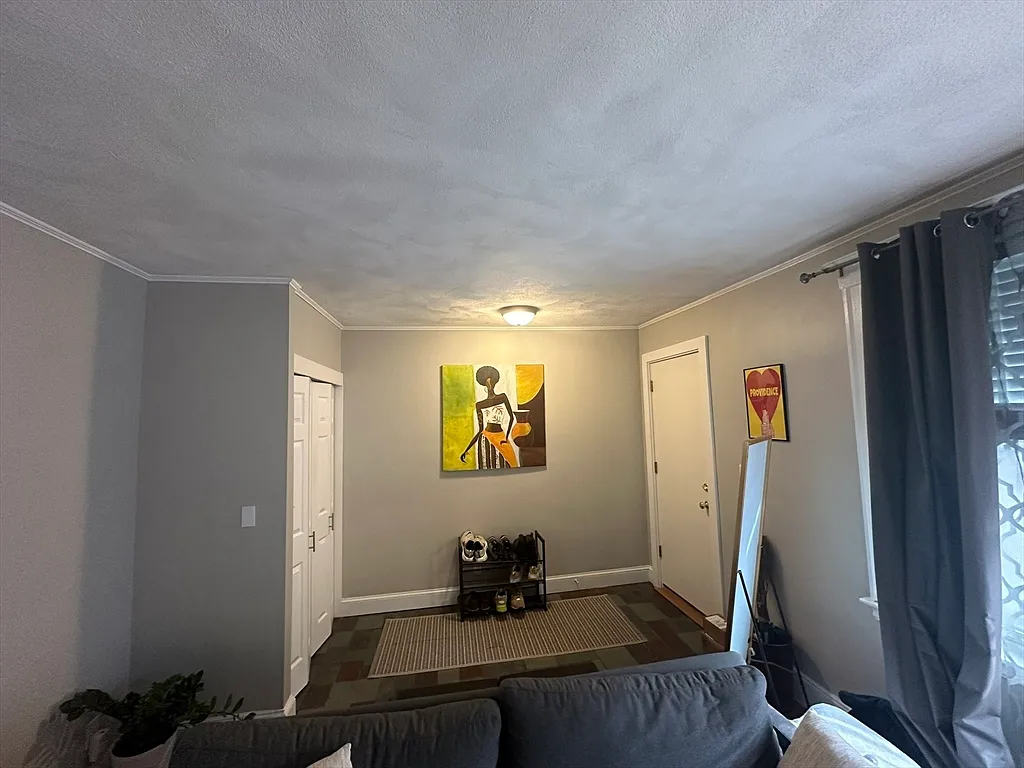 2 bed, 1.0 bath, 895 sqft, $3,500 — Photo 4