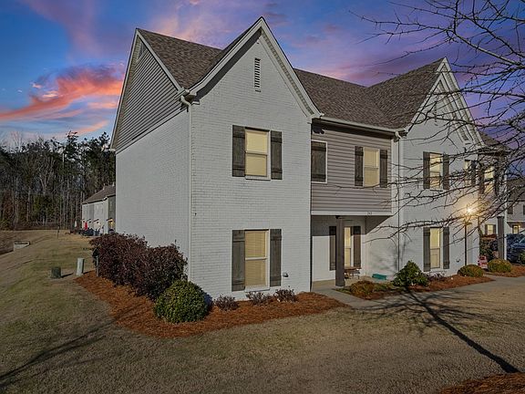 2nd image of 242 Massee Cir