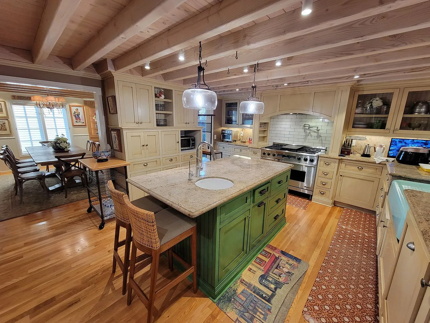 Entire residential home hosted by 3M1S | HOME — Photo 4