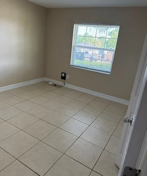 12296 Mayberry Rd — Photo 3