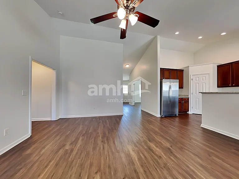 129 Charlesfort Way — Photo 6