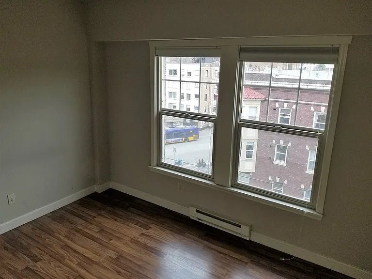 505 E Denny Way #503 — Photo 12
