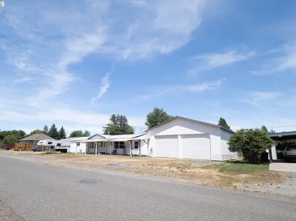 371 E Dewey Ln, Union, OR 97883