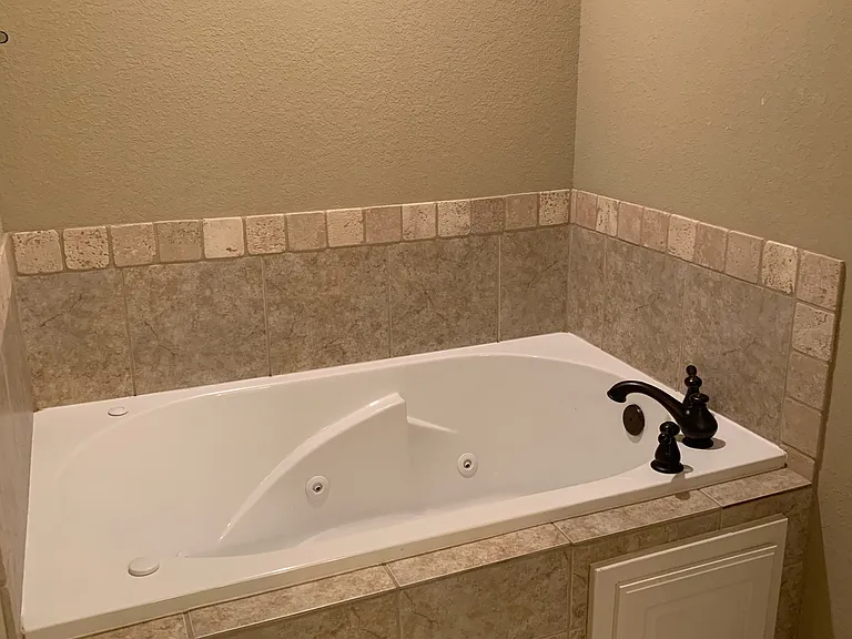6105 Red Cedar Cir — Photo 19