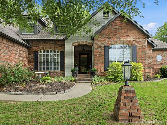 2nd image of 2504 Bacon Ct