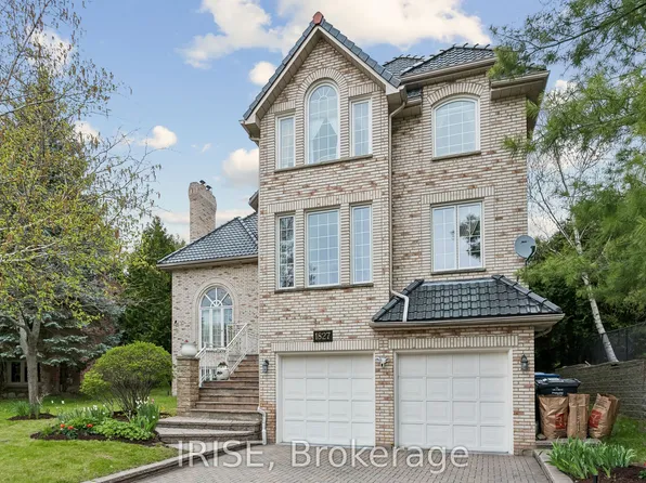 1827 Chesbro Ct, Mississauga, ON L5H 4H3
