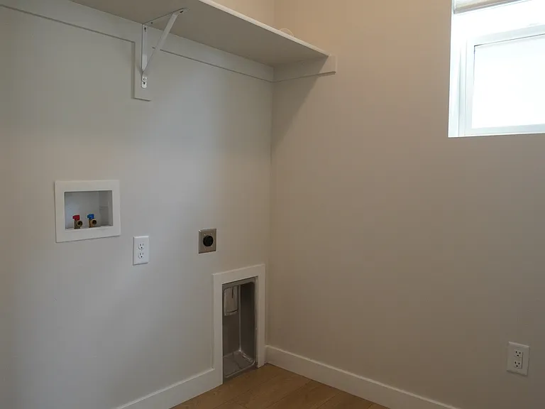 2143 W Natalie Ave — Photo 15
