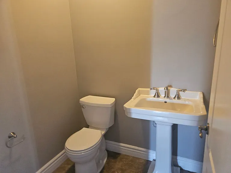 12210 E Desert Cove Ave — Photo 8