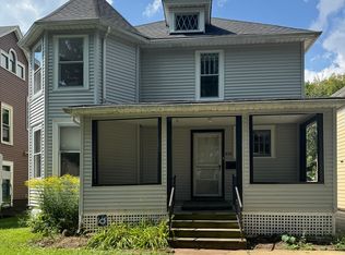 838 Hickory St, Waukegan, IL 60085