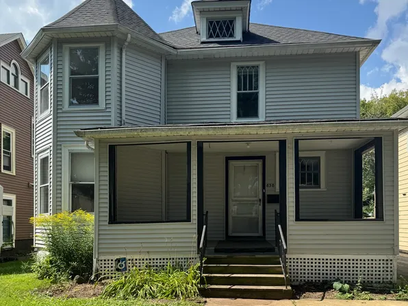 838 Hickory St, Waukegan, IL 60085