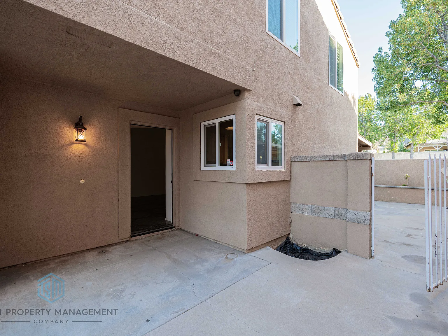 3 bed, 1256 sqft, $3,000 — Photo 2