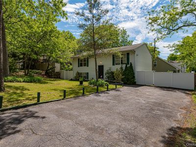 34 Robert Street, Mastic, NY, 11950