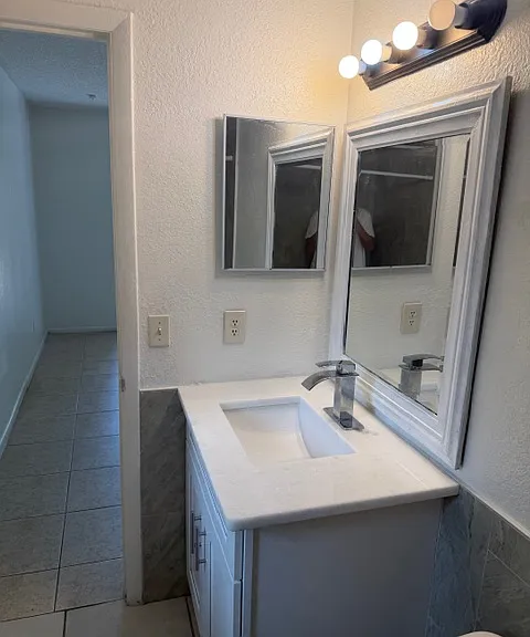 1382 La Paloma Cir — Photo 14