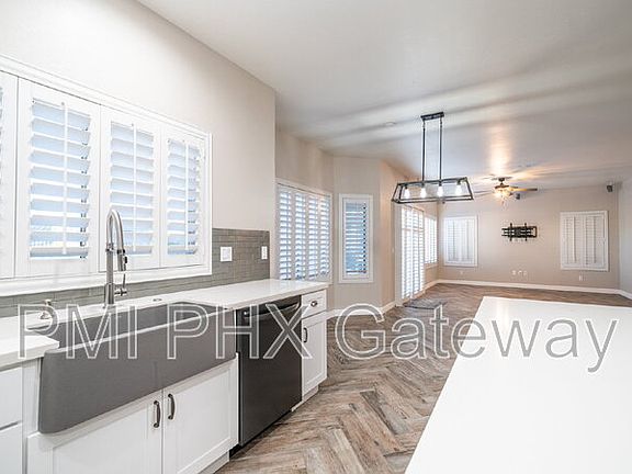 3rd image of 1891 E Oasis Dr