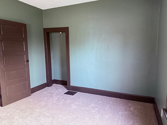 5th image of 2601 W Godman Ave