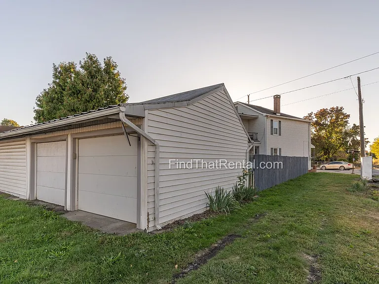 423 N Bedford St — Photo 28