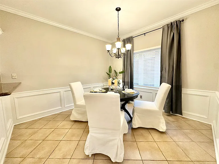 2514 Nantucket Dr #C — Photo 9