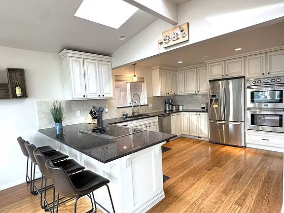 5th image of 1708 35th Ave S