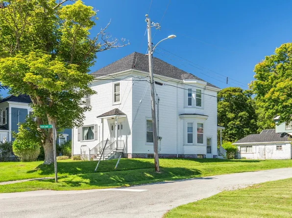 48 Albert St, Yarmouth, NS B5A 3N6