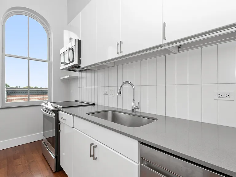 1425 N Milwaukee Ave #301 — Photo 14